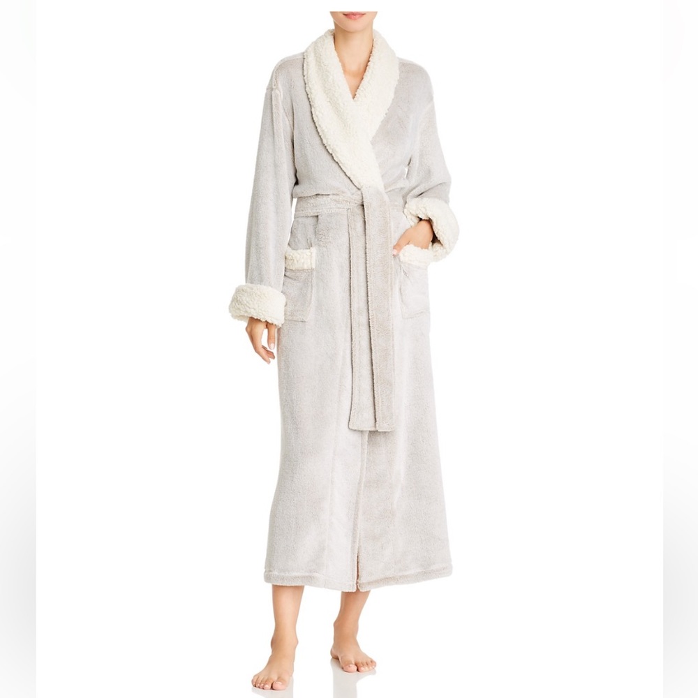 Natori Sherpa Robe, Size M, NWT